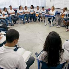 Tertúlias Literárias Dialógicas promovem acesso a livros clássicos